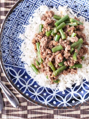 Ground mince with green beans on white rice